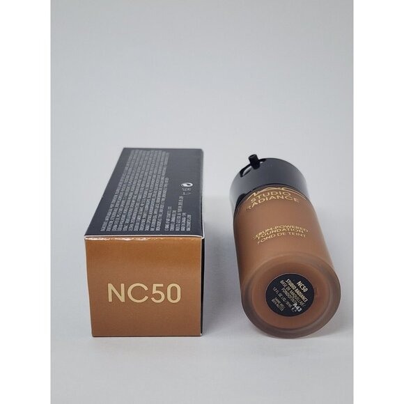 New MAC Cosmetics Studio Radiance Serum Powered Foundation NC50 - Picture 2 of 3